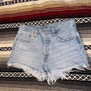 Women’s Levi’s 501 Cutoff Shorts